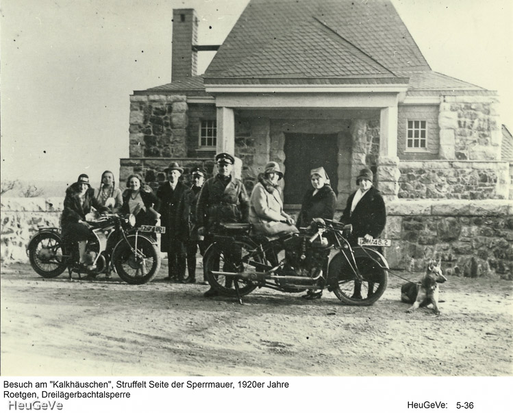 Motorradtreffen an der Talsperre, um 1930
